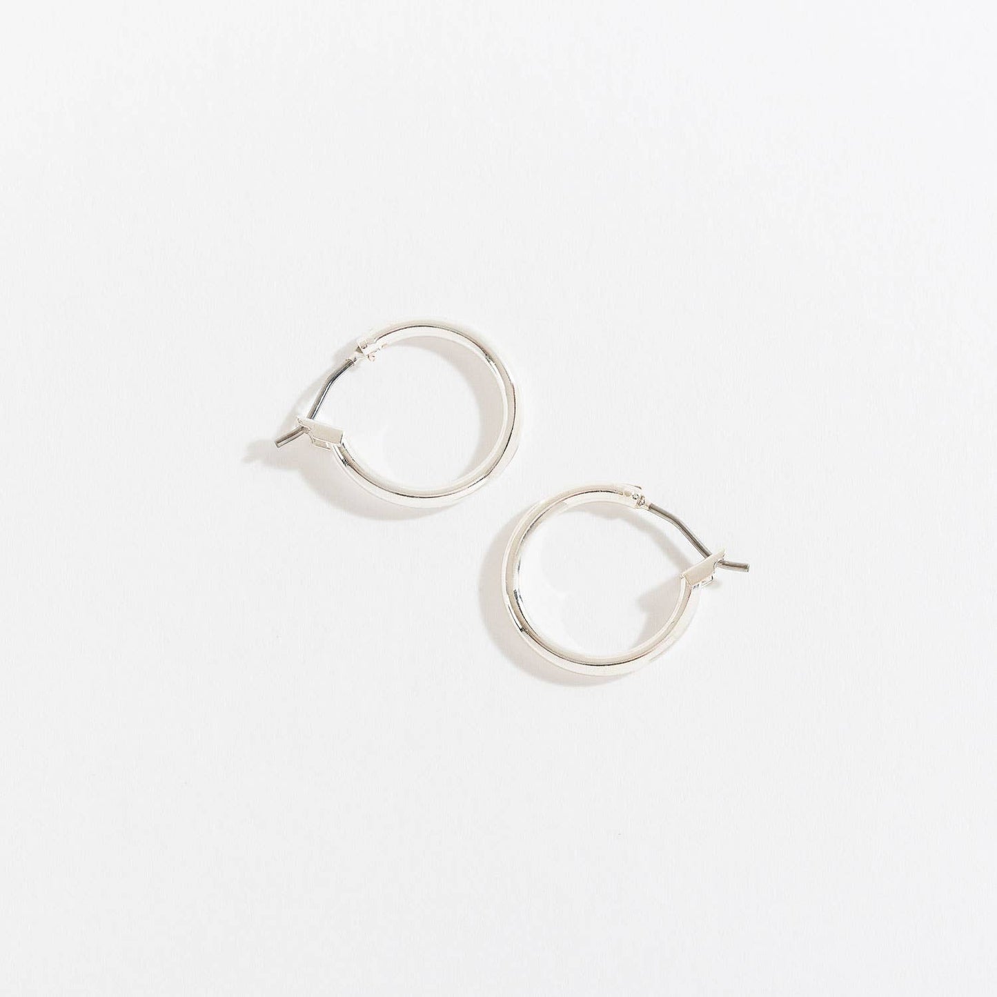 Click Hoop Ear Sense Earrings