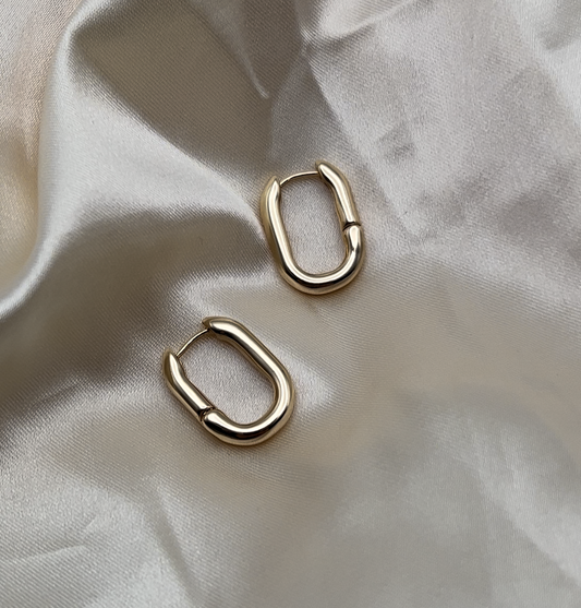 Medium Link Huggie Hoop Earrings