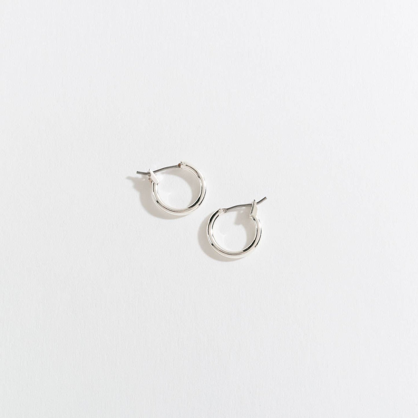 Click Hoop Ear Sense Earrings