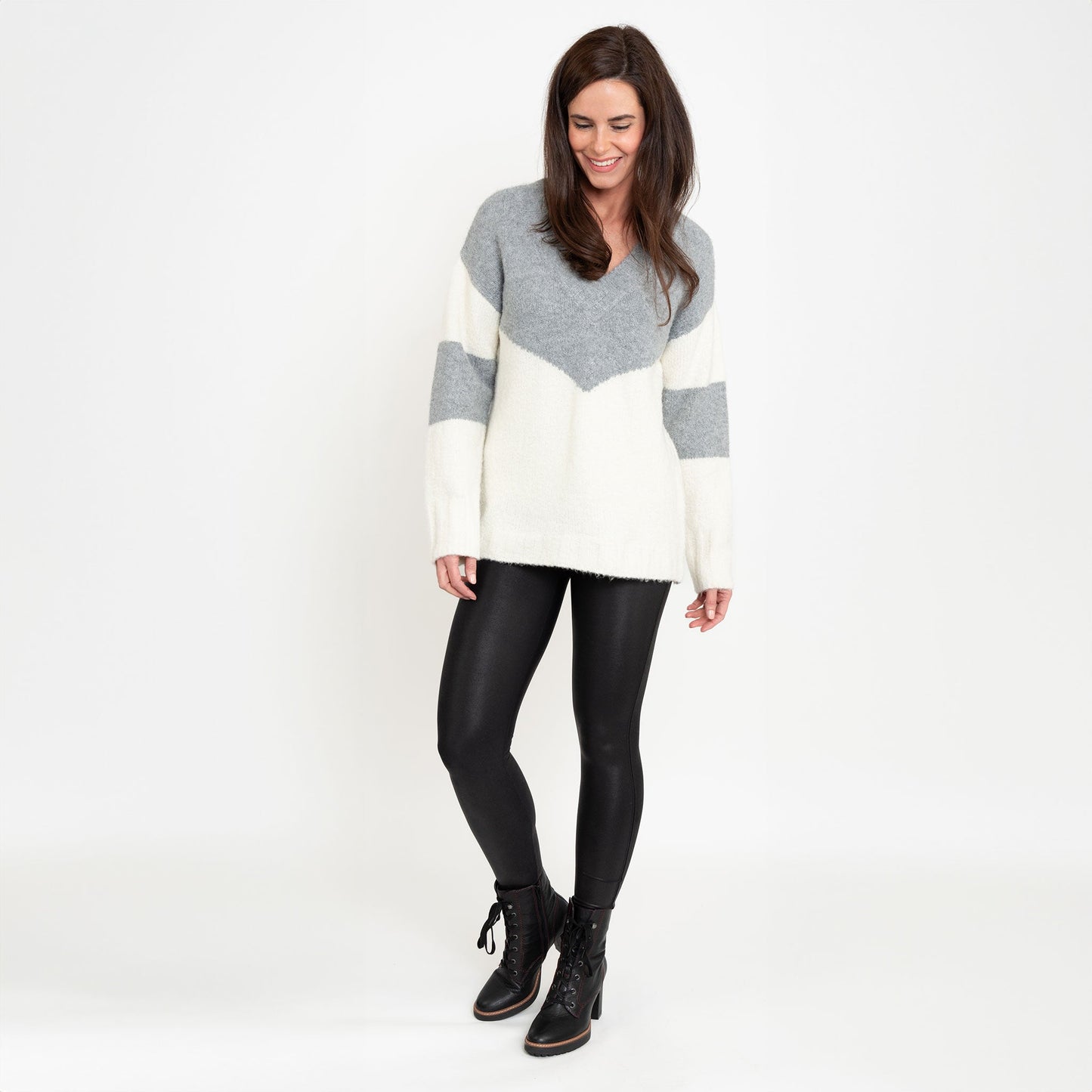 Lacen Cozy Knit Color Block V-Neck Sweater