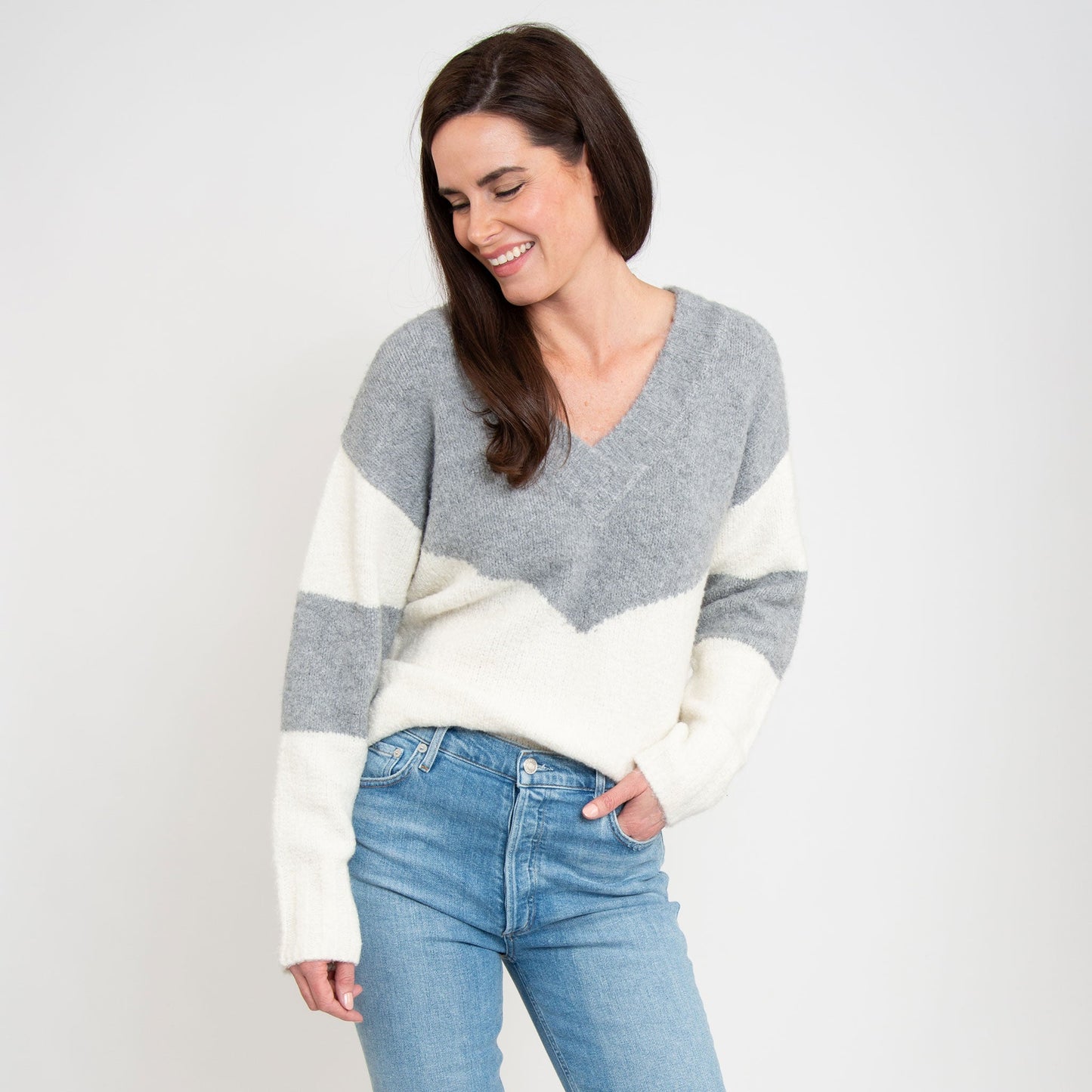 Lacen Cozy Knit Color Block V-Neck Sweater