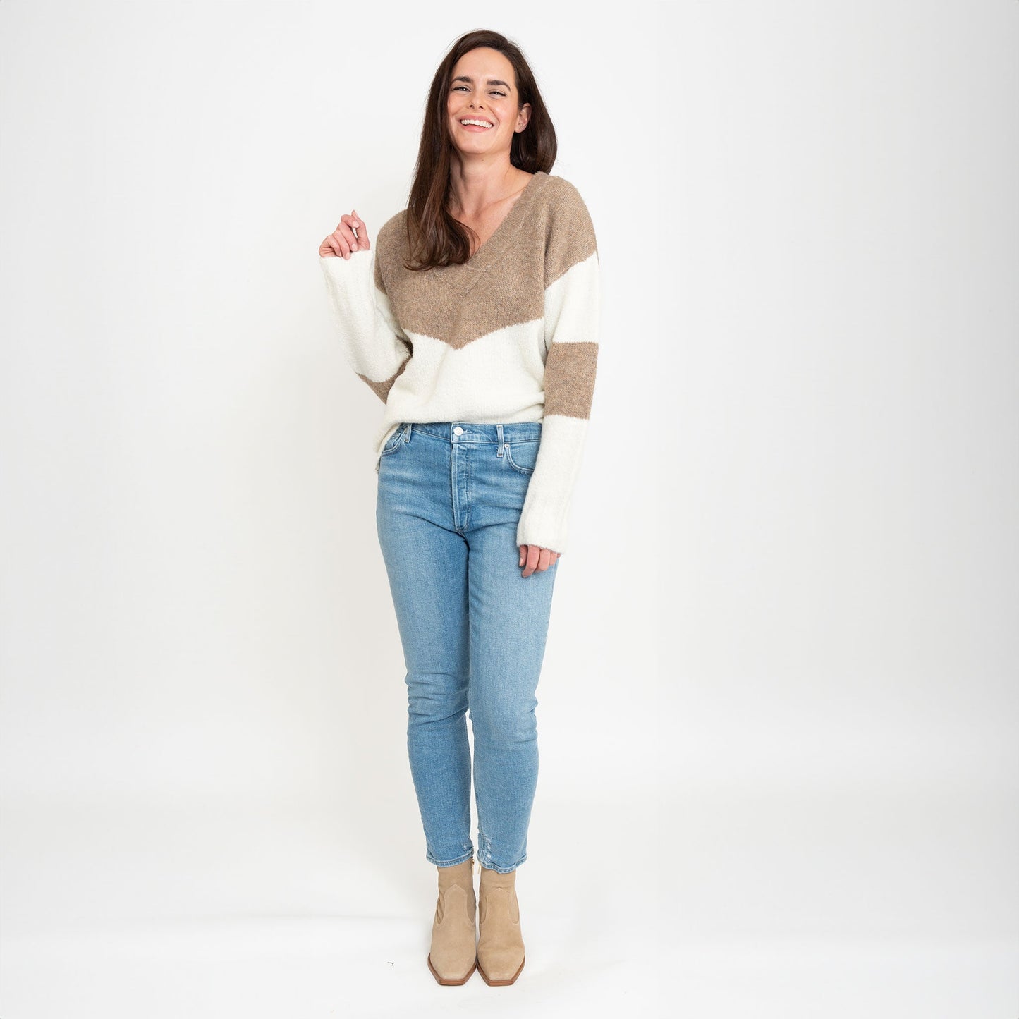 Lacen Cozy Knit Color Block V-Neck Sweater
