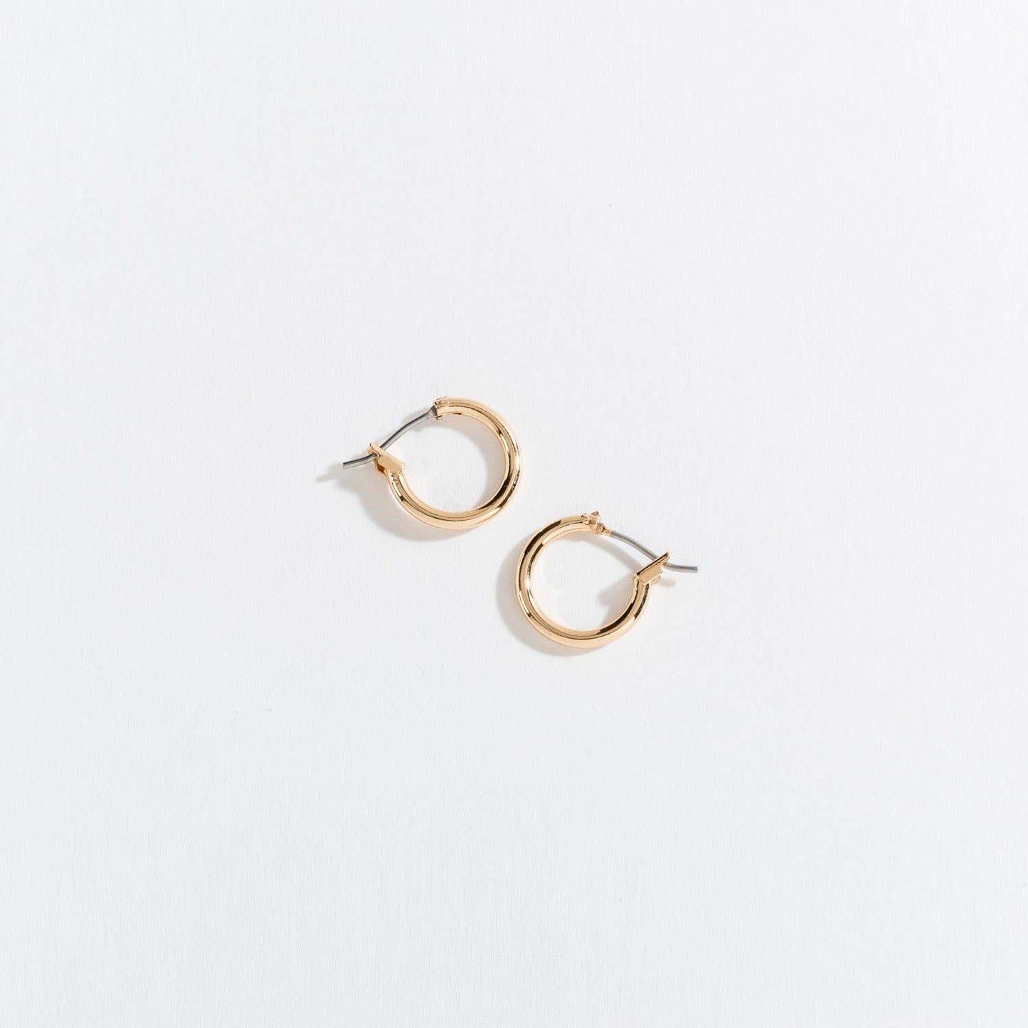 Click Hoop Ear Sense Earrings