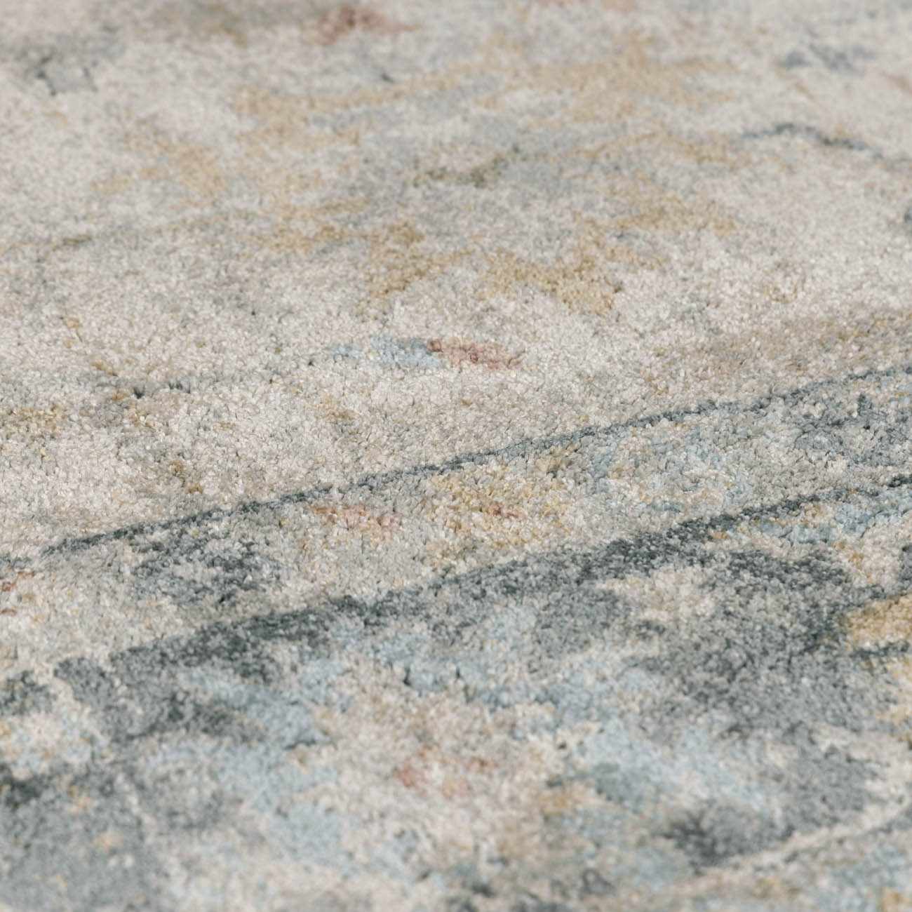 Ahmaud Beige & Light Gray Thick Luxe Area Rug