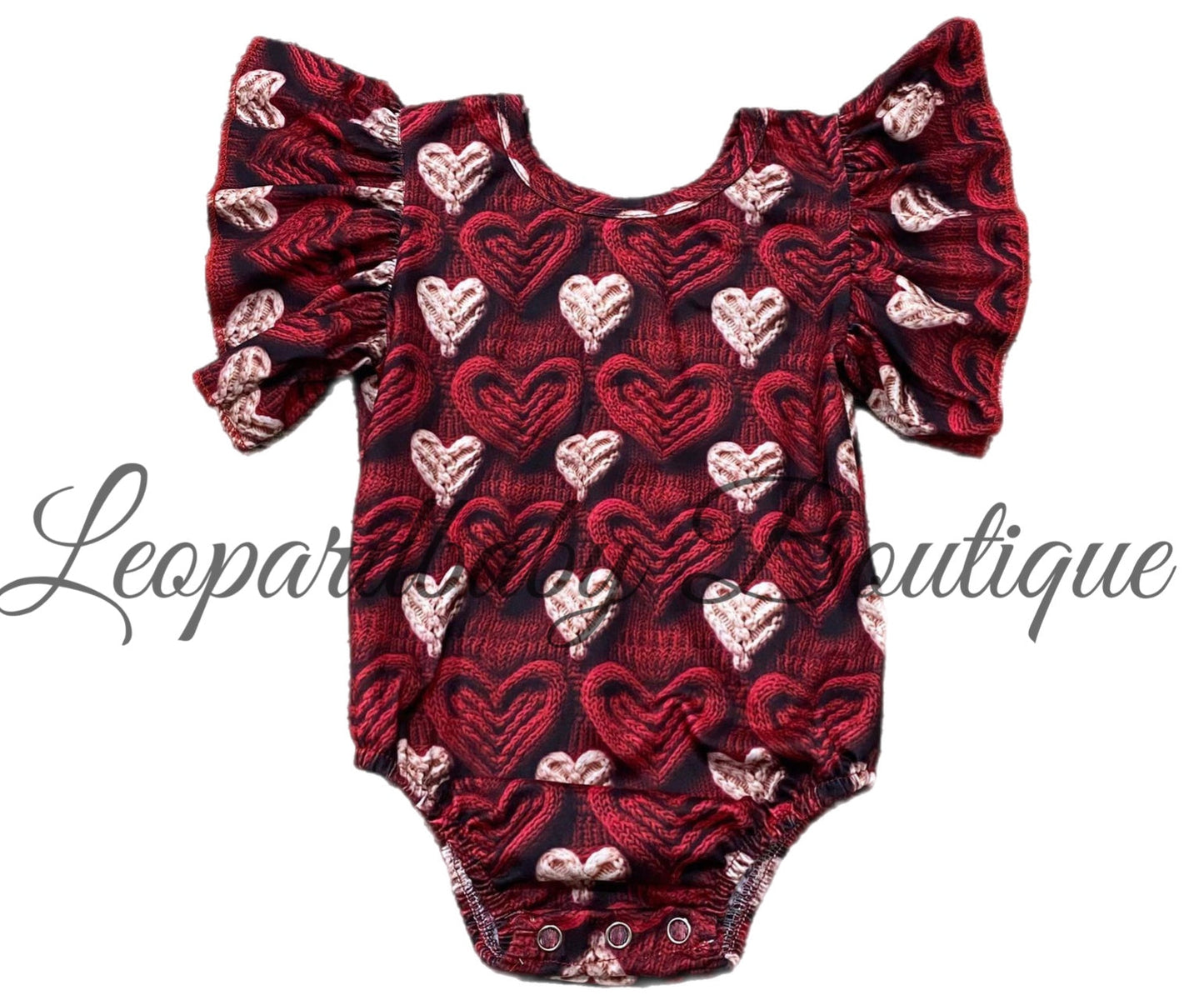 Embroidered hearts leo
