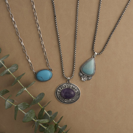 Pippa Genuine Amazonite Stone Flower 20" Pendant Necklace