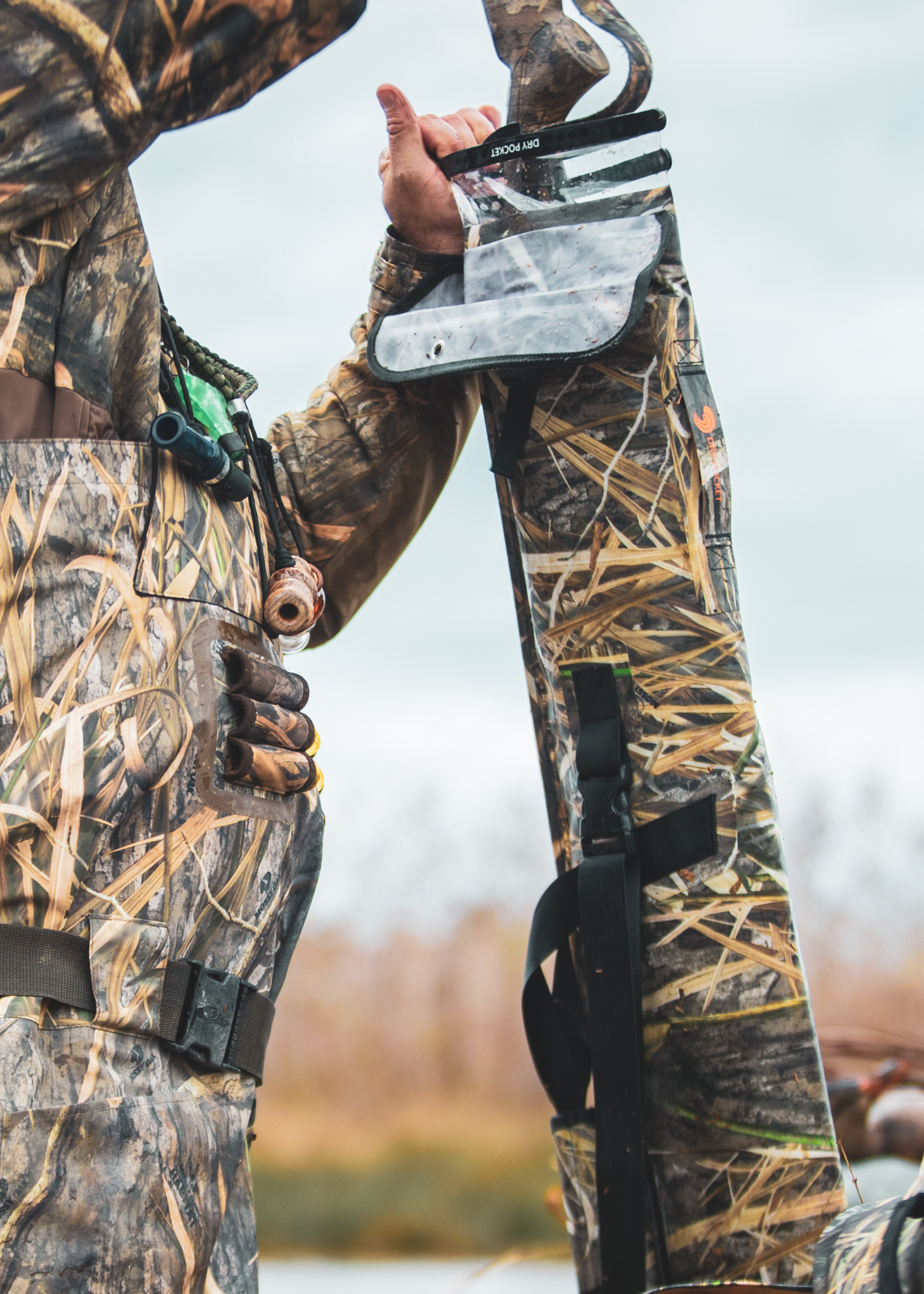 Mossy Oak - Auto-Sealing, Waterproof, Floating, Scent Proof Shotgun Bag by Dry Pocket Apparel