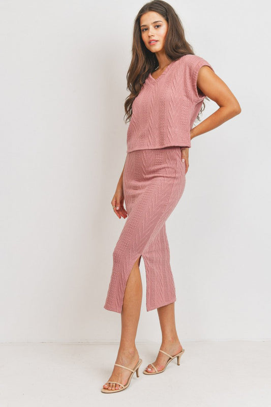 Cable Knit Sleeveless Crop Knit Top in Mauve