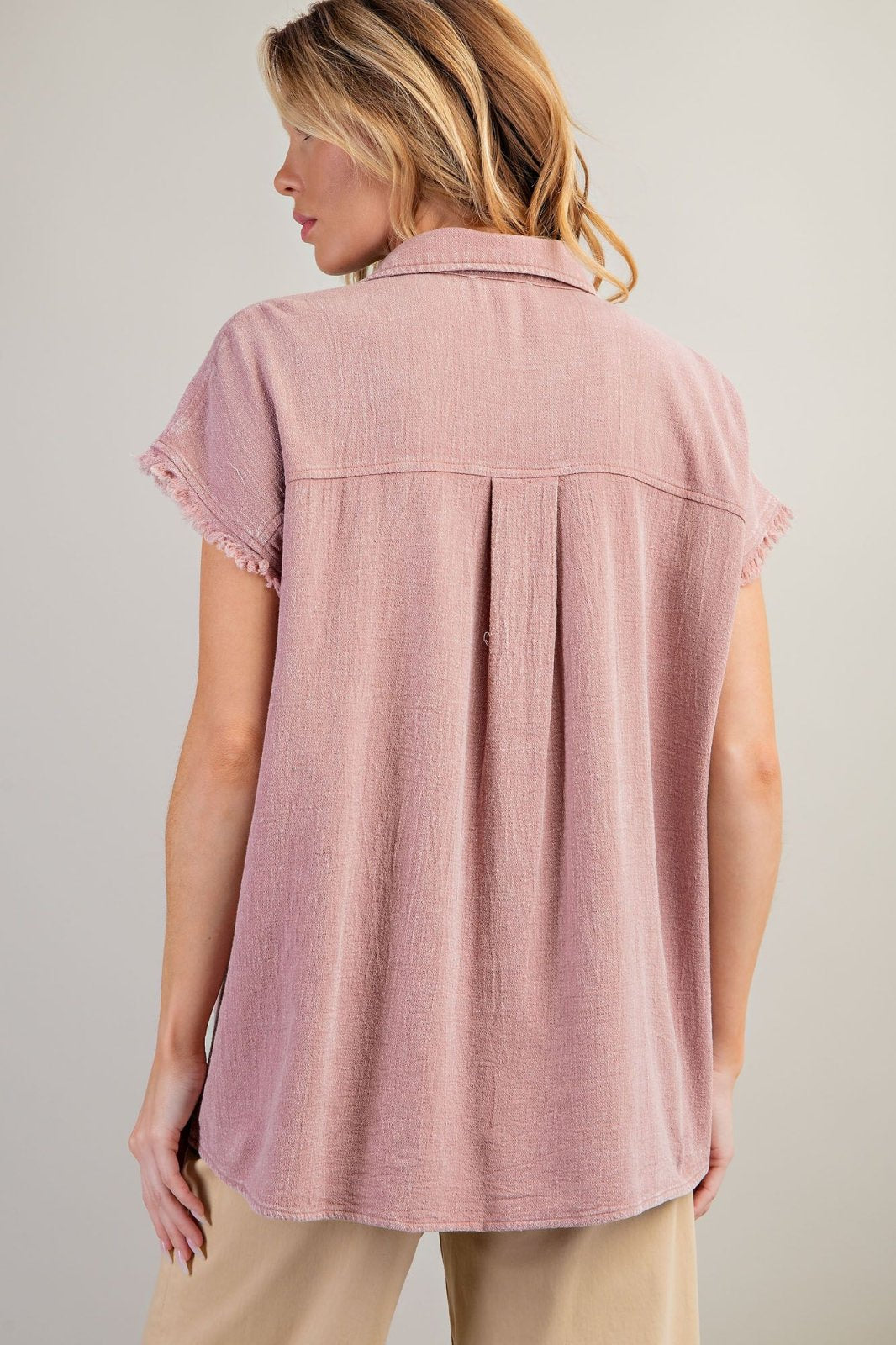 DUSTY ROSE CAP SLVS MINERAL WASHED BUTTON DOWN SHIRT