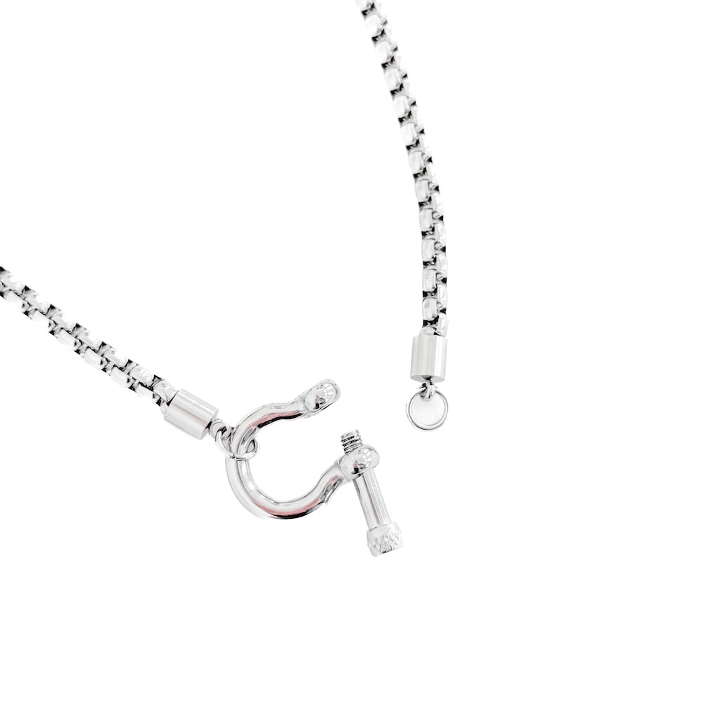 Lucky Me Horseshoe Toggle Necklace - WATERPROOF