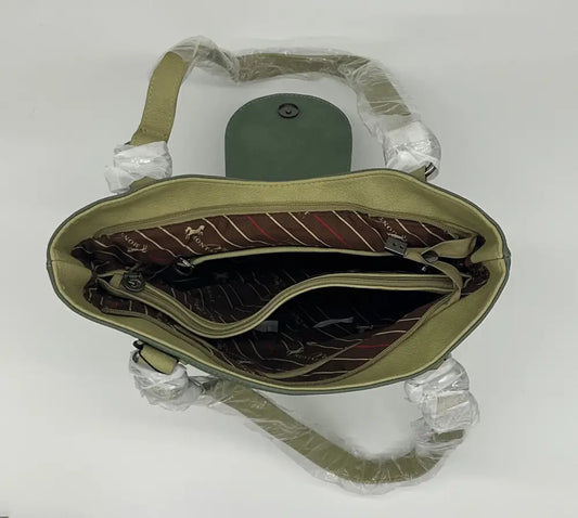 Packing Heat – Green