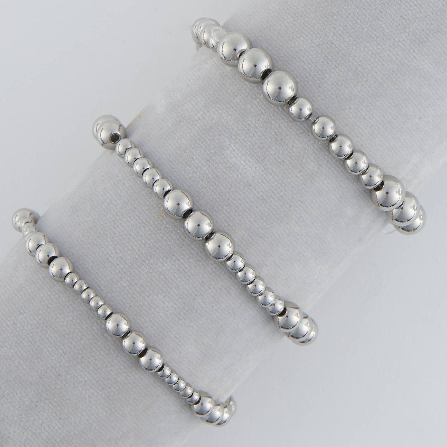 Narelle Waterproof Stretch Graduated Ball Bracelet