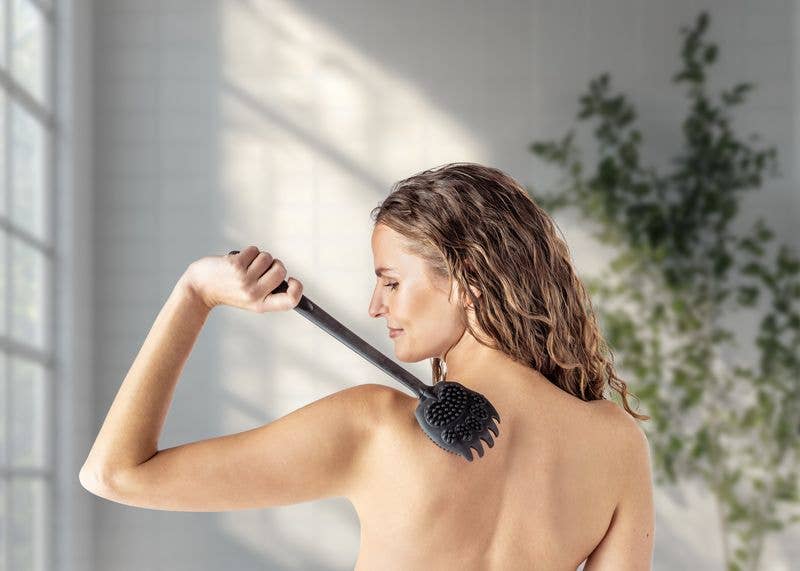Bear Claw Back Scrubber