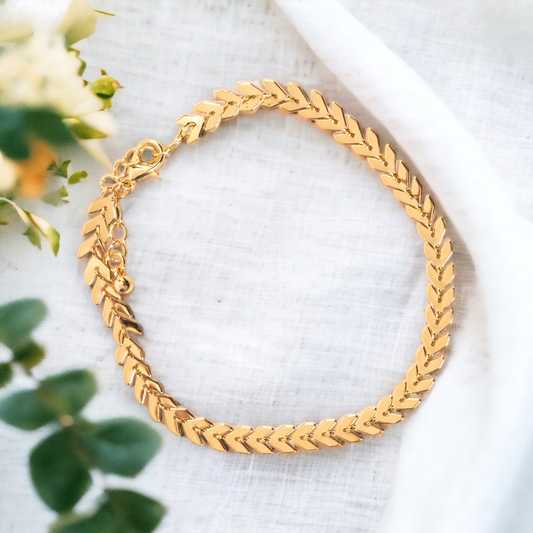 Alexis Chevron Arrow Chain Anklet