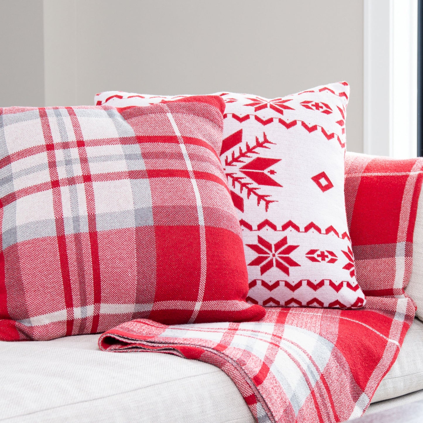 Kirsi 18x18" Recycled Cotton Reversible Decorative Holiday Pillow