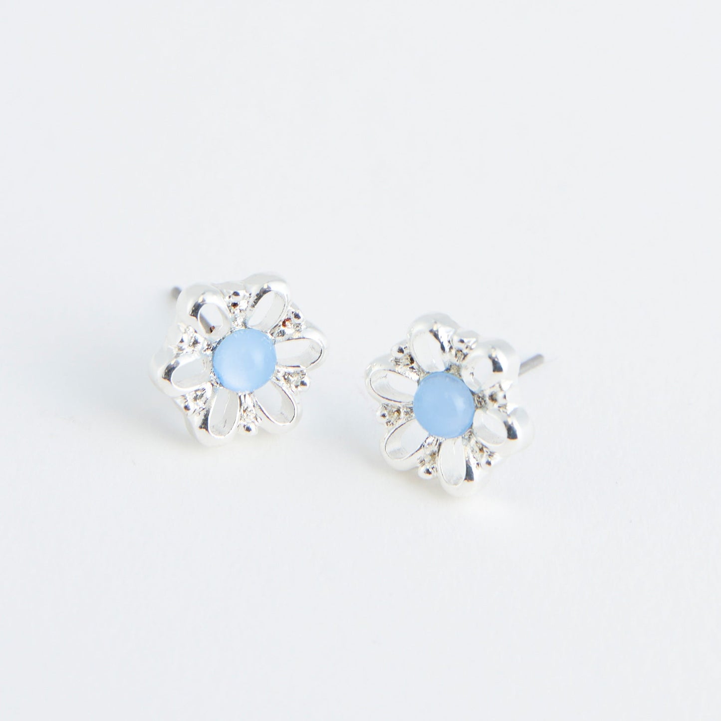 Ear Sense Silver and Blue Stone Flower Stud Earrings