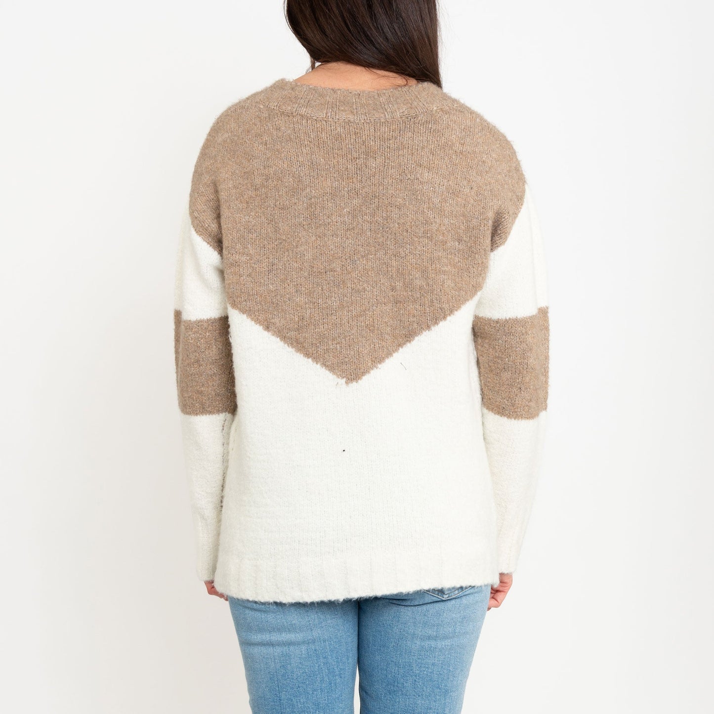 Lacen Cozy Knit Color Block V-Neck Sweater