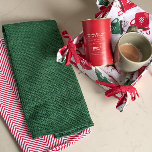 4 Piece Christmas Holiday Mugs Tea Towel & Bread Basket Set