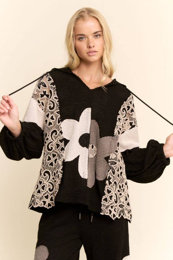 HOODIE OVERSIZED KNIT TOP WITH FLOWER PATCH by Davi & Dani