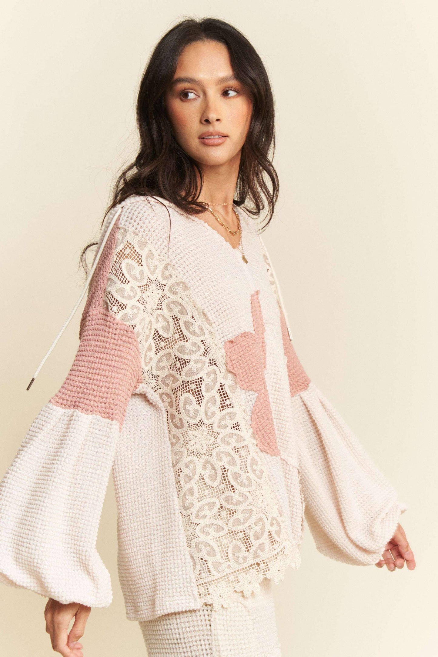 HOODIE OVERSIZED KNIT TOP WITH FLOWER PATCH by Davi & Dani