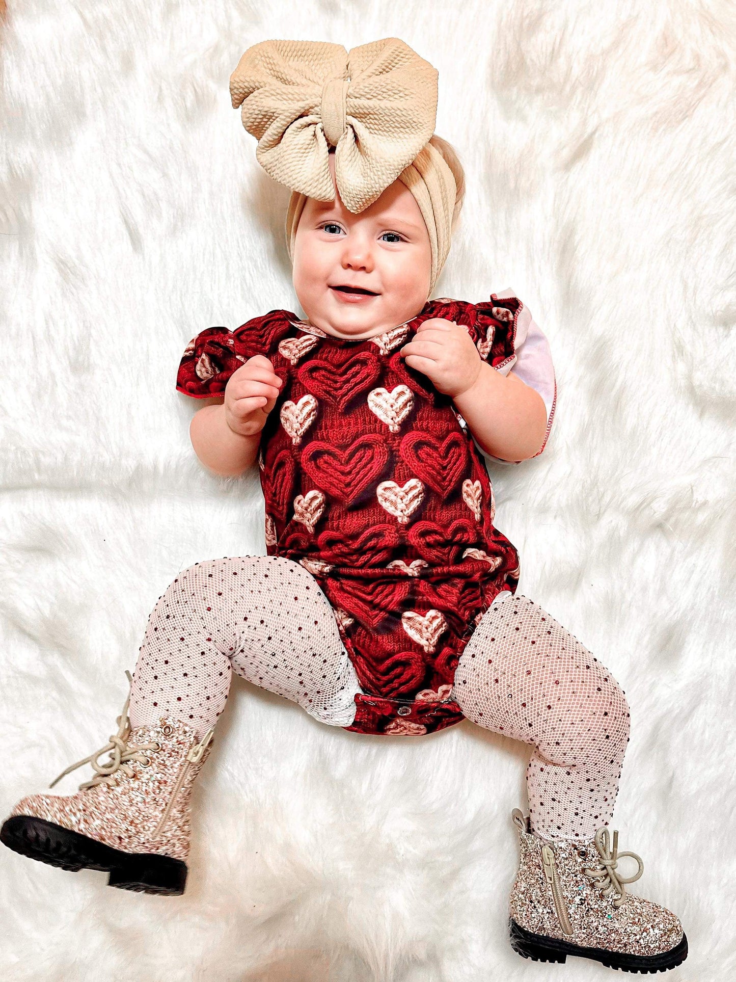 Embroidered hearts leo