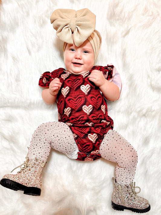 Embroidered hearts leo