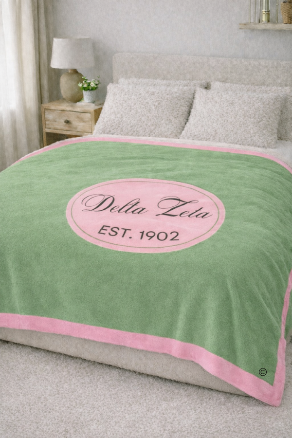 SC - ETA 5/20 - Delta Zeta Luxury Blanket
