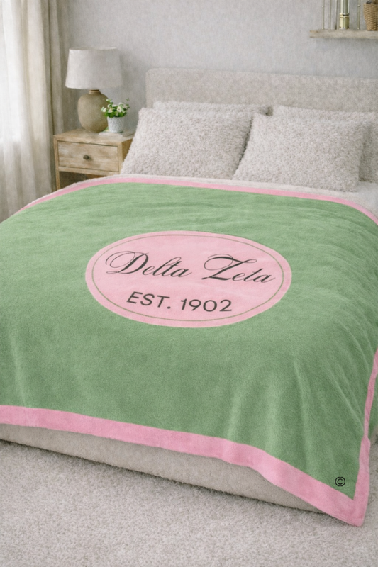 SC - ETA 5/20 - Delta Zeta Luxury Blanket