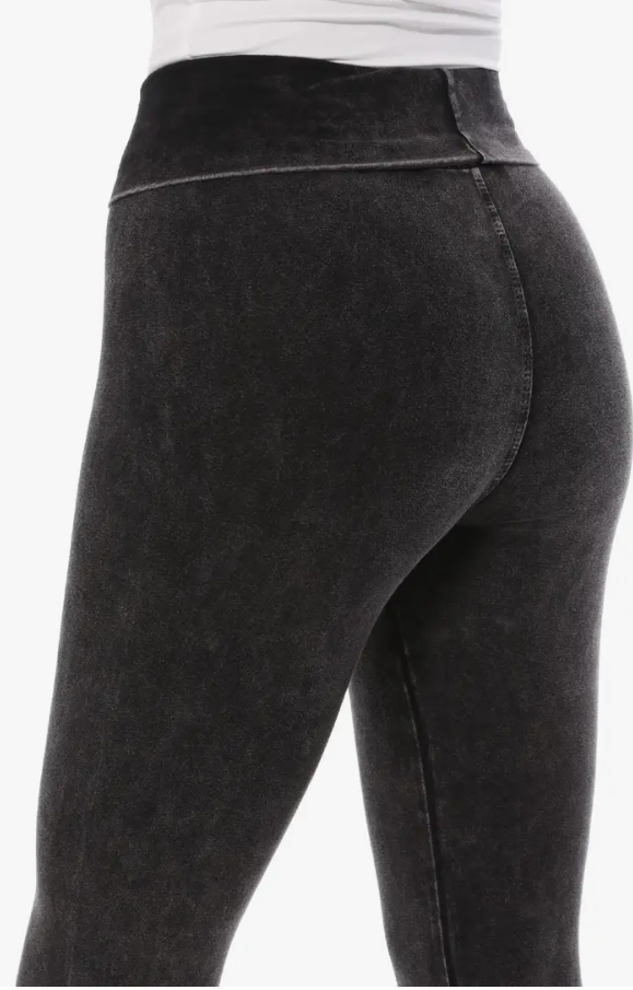 Black Capri Mineral Wash Leggings With Waistband- T*Party