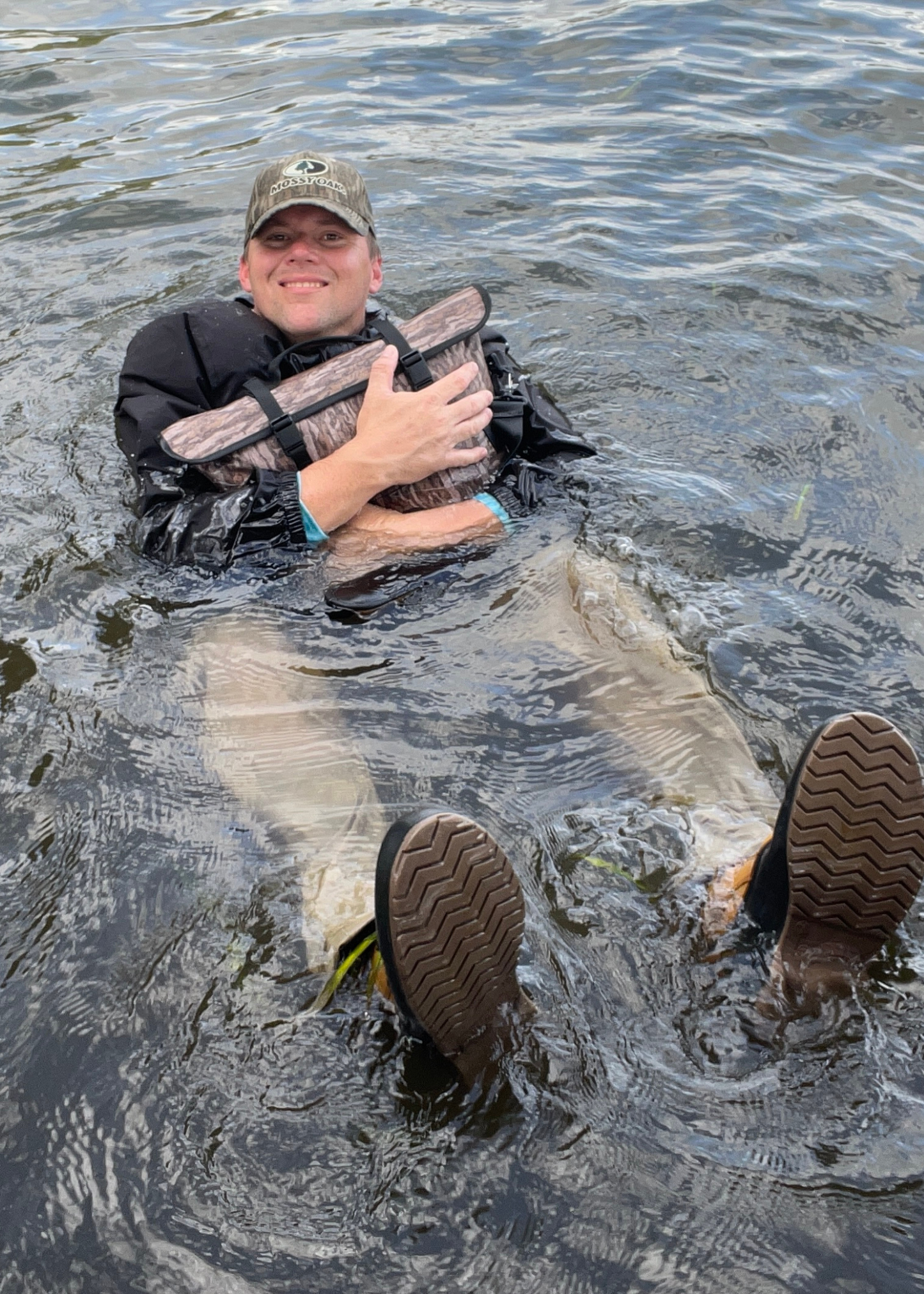 Mossy Oak - Auto-Sealing, Waterproof, Floating, Scent Proof Day-Pack Cooler by Dry Pocket Apparel