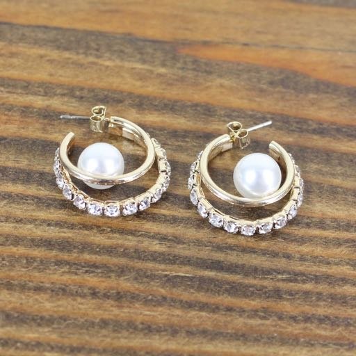 GOLD HOOP WITH PEARL EARRINGS