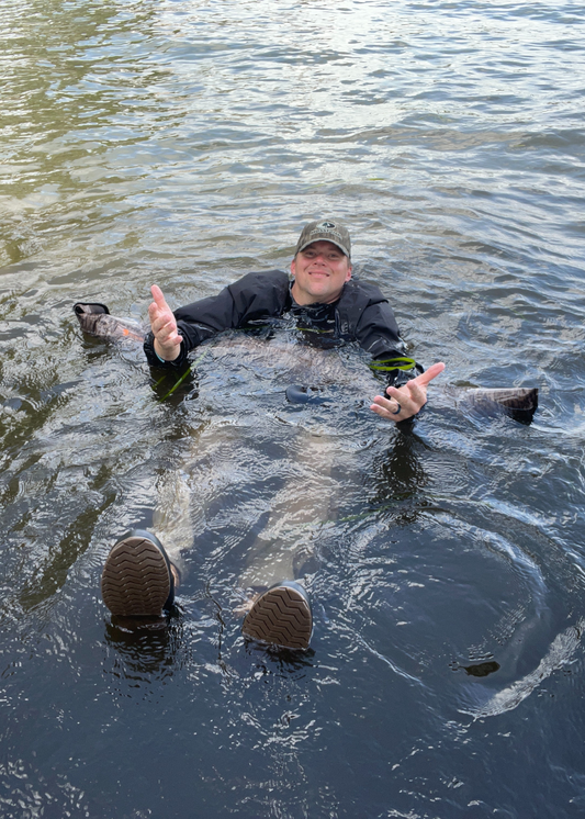 Mossy Oak - Auto-Sealing, Waterproof, Floating, Scent Proof Shotgun Bag by Dry Pocket Apparel