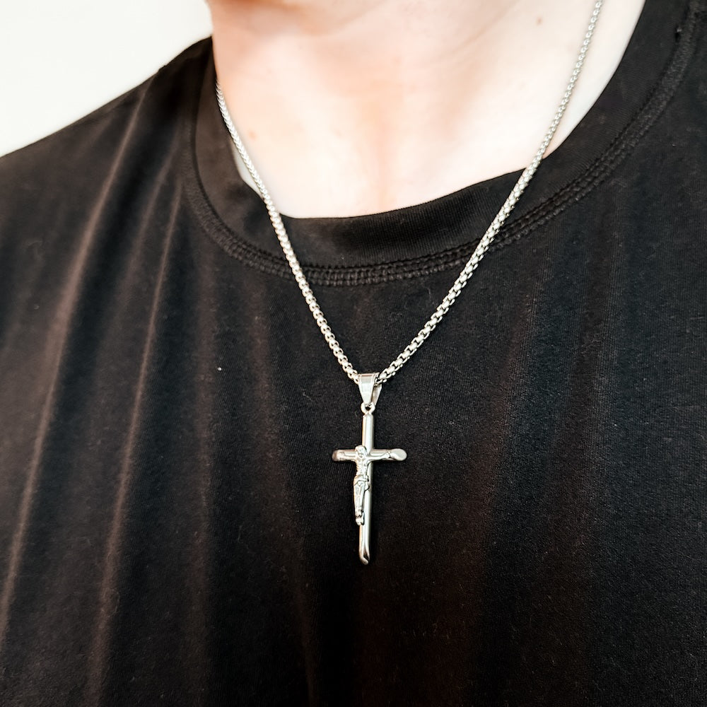 Luca L'uomo Mens Collection Cross Necklace