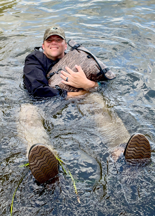 Mossy Oak - 25-Liter, Auto-Sealing, Waterproof, Floating, Scent Proof Dry Bag by Dry Pocket Apparel