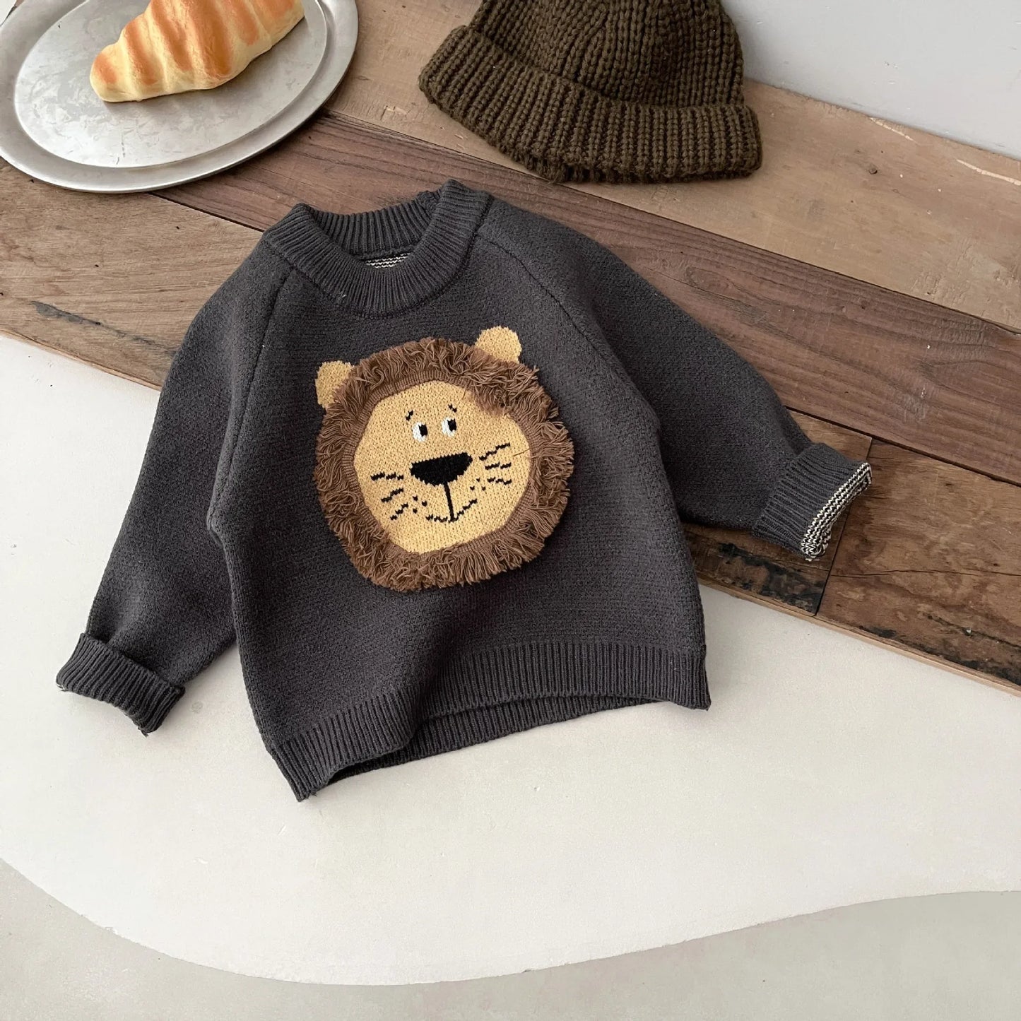 Knitted Round Neck Lion Sweater
