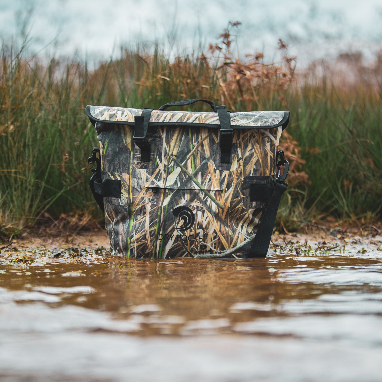 Mossy Oak - Auto-Sealing, Waterproof, Floating, Scent Proof Day-Pack Cooler by Dry Pocket Apparel