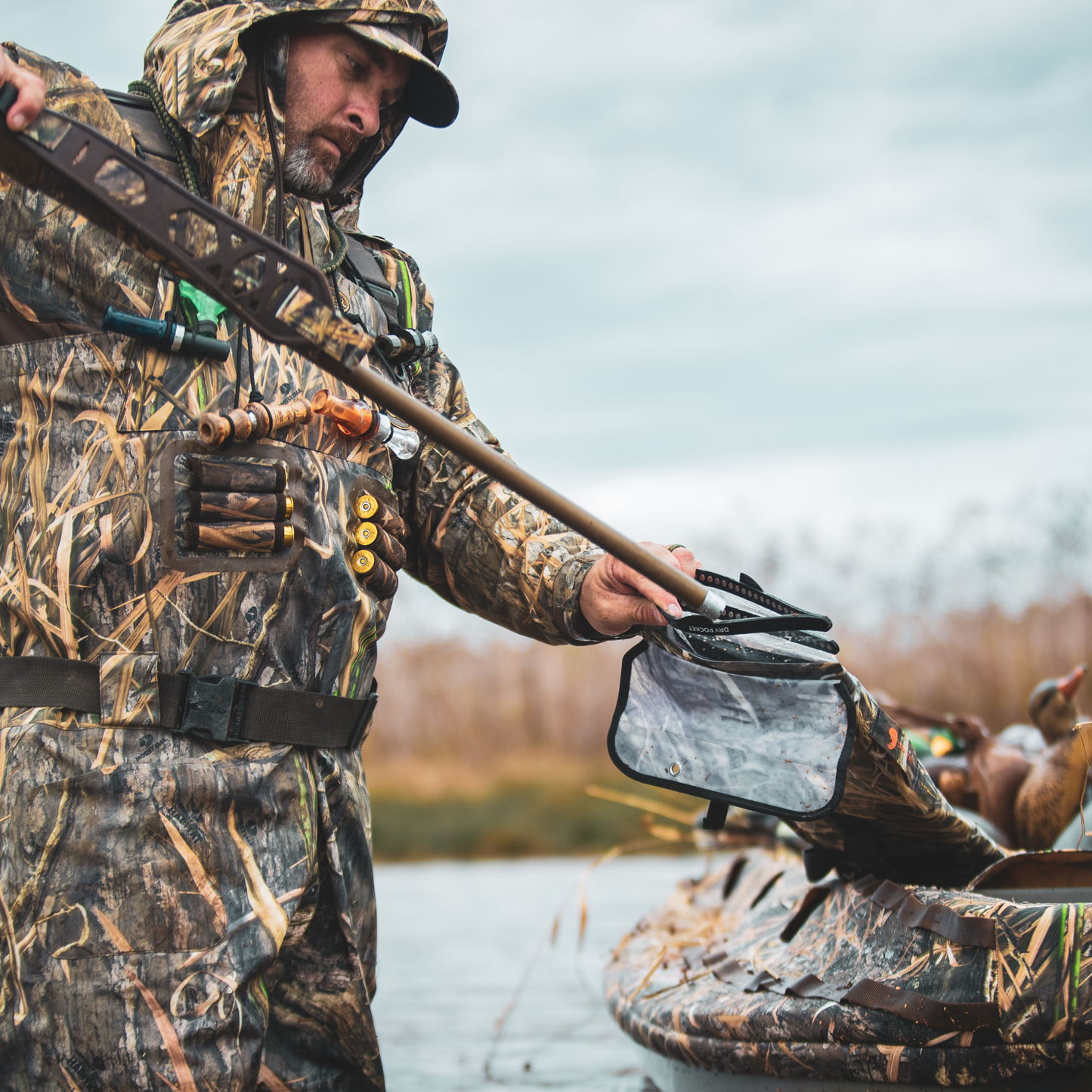 Mossy Oak - Auto-Sealing, Waterproof, Floating, Scent Proof Shotgun Bag by Dry Pocket Apparel