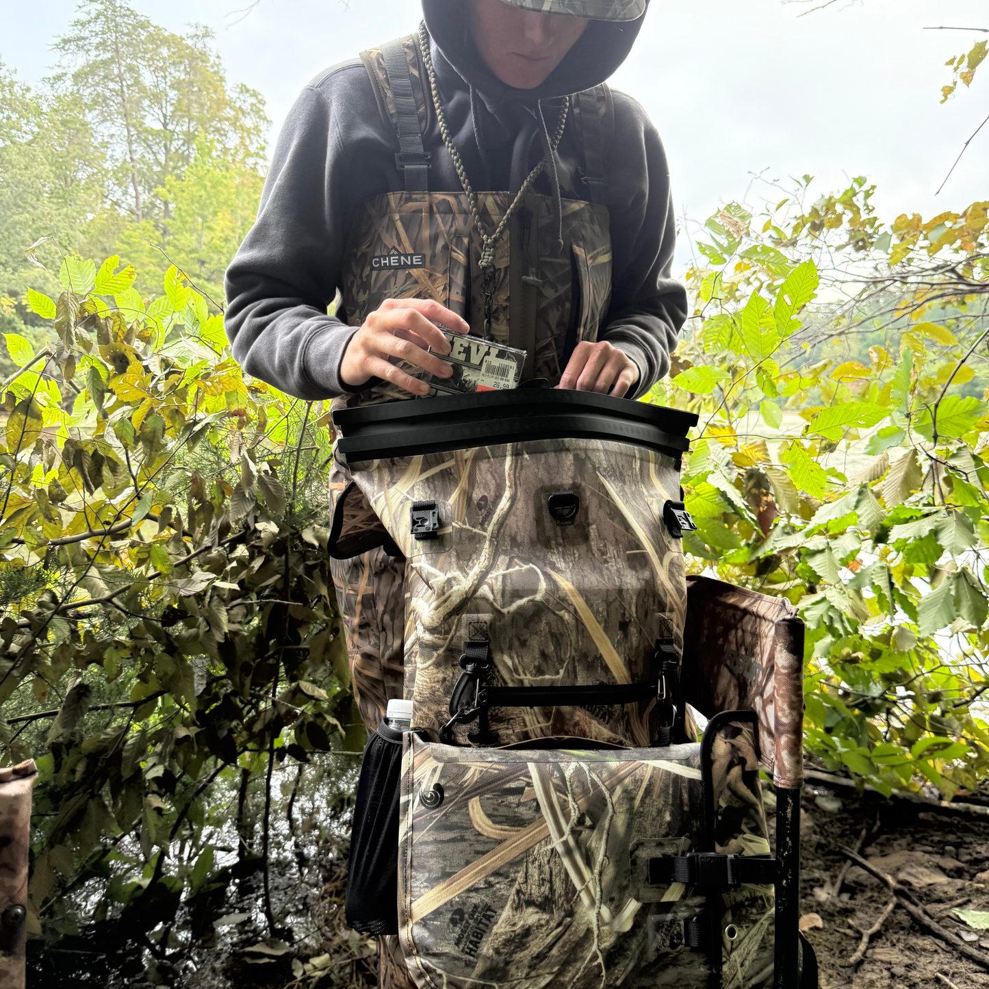 Mossy Oak - 25-Liter, Auto-Sealing, Waterproof, Floating, Scent Proof Dry Bag by Dry Pocket Apparel