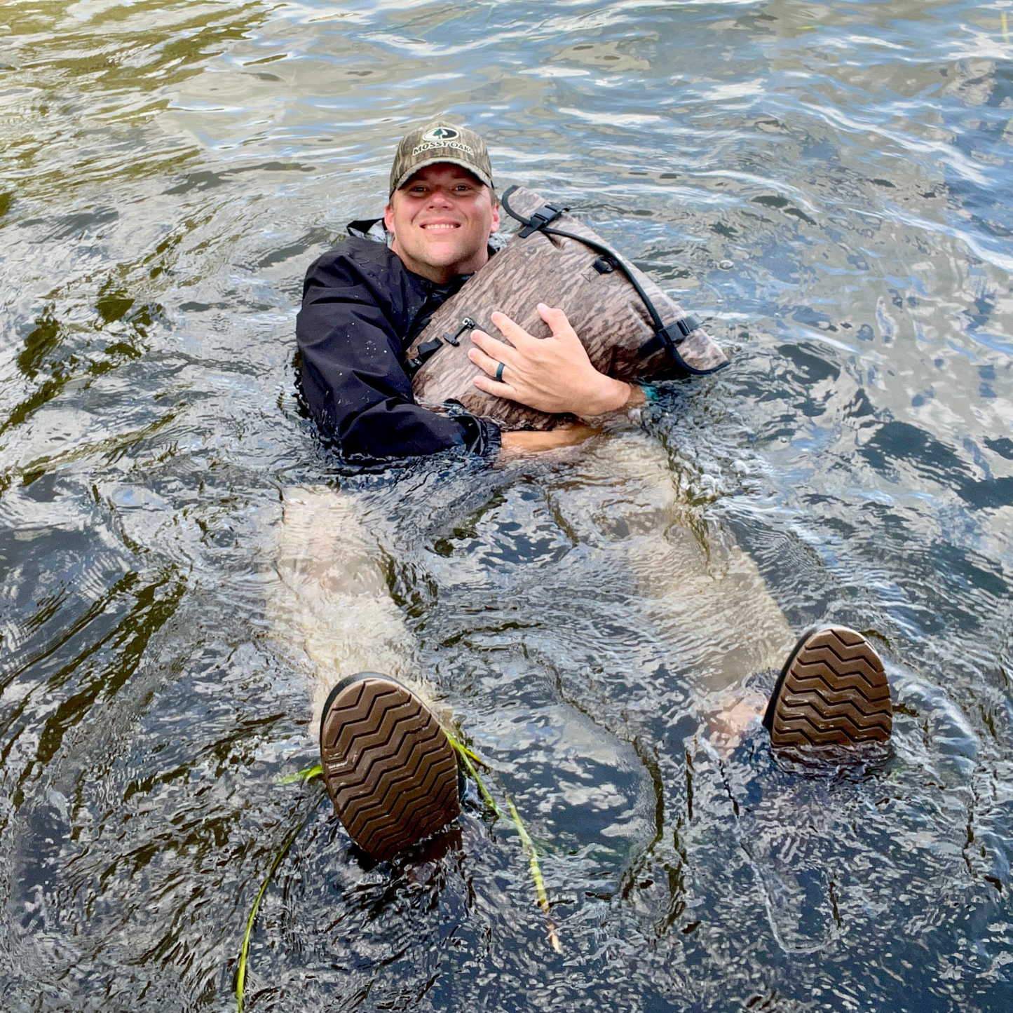Mossy Oak - 25-Liter, Auto-Sealing, Waterproof, Floating, Scent Proof Dry Bag by Dry Pocket Apparel
