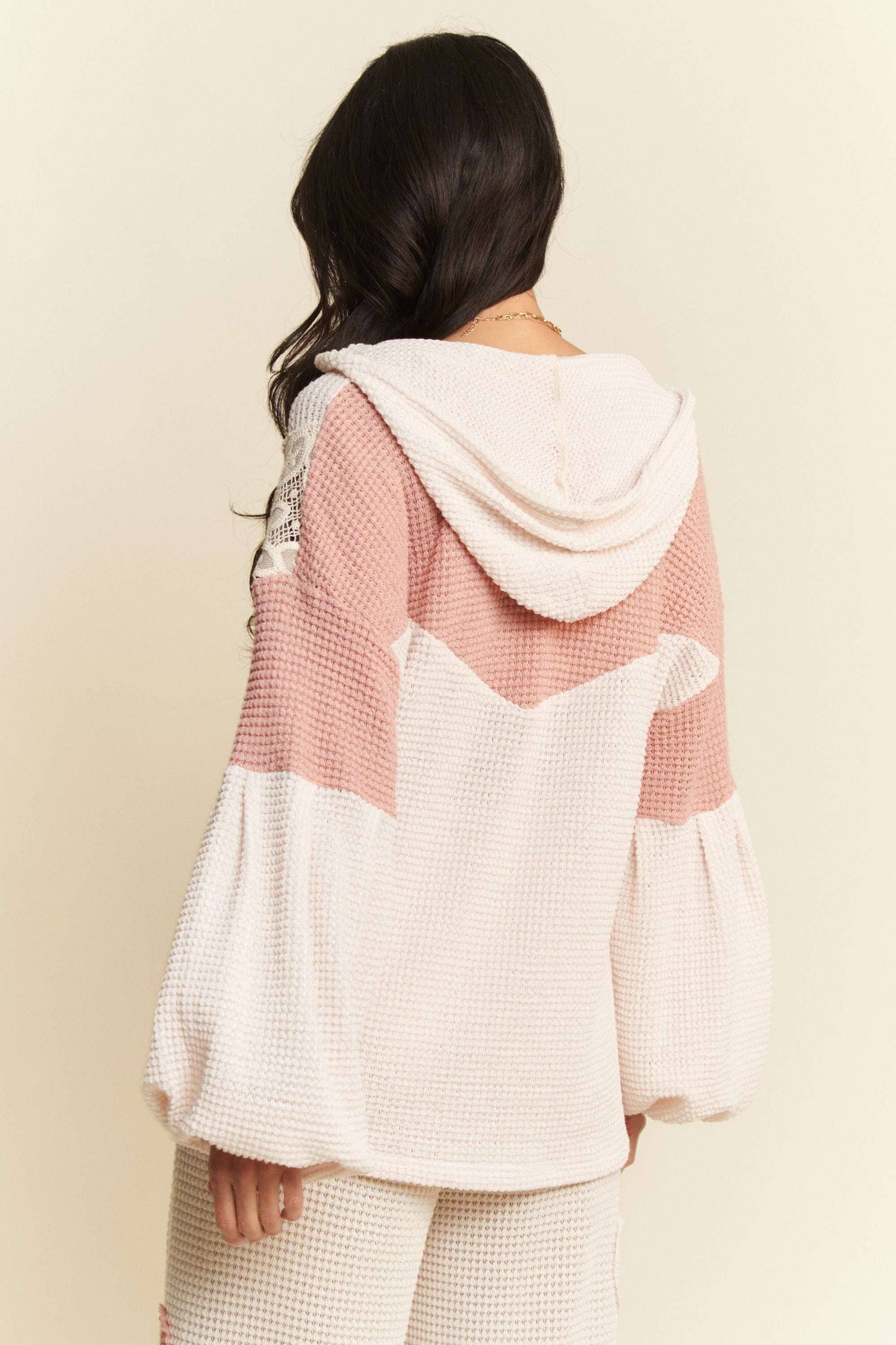 HOODIE OVERSIZED KNIT TOP WITH FLOWER PATCH by Davi & Dani