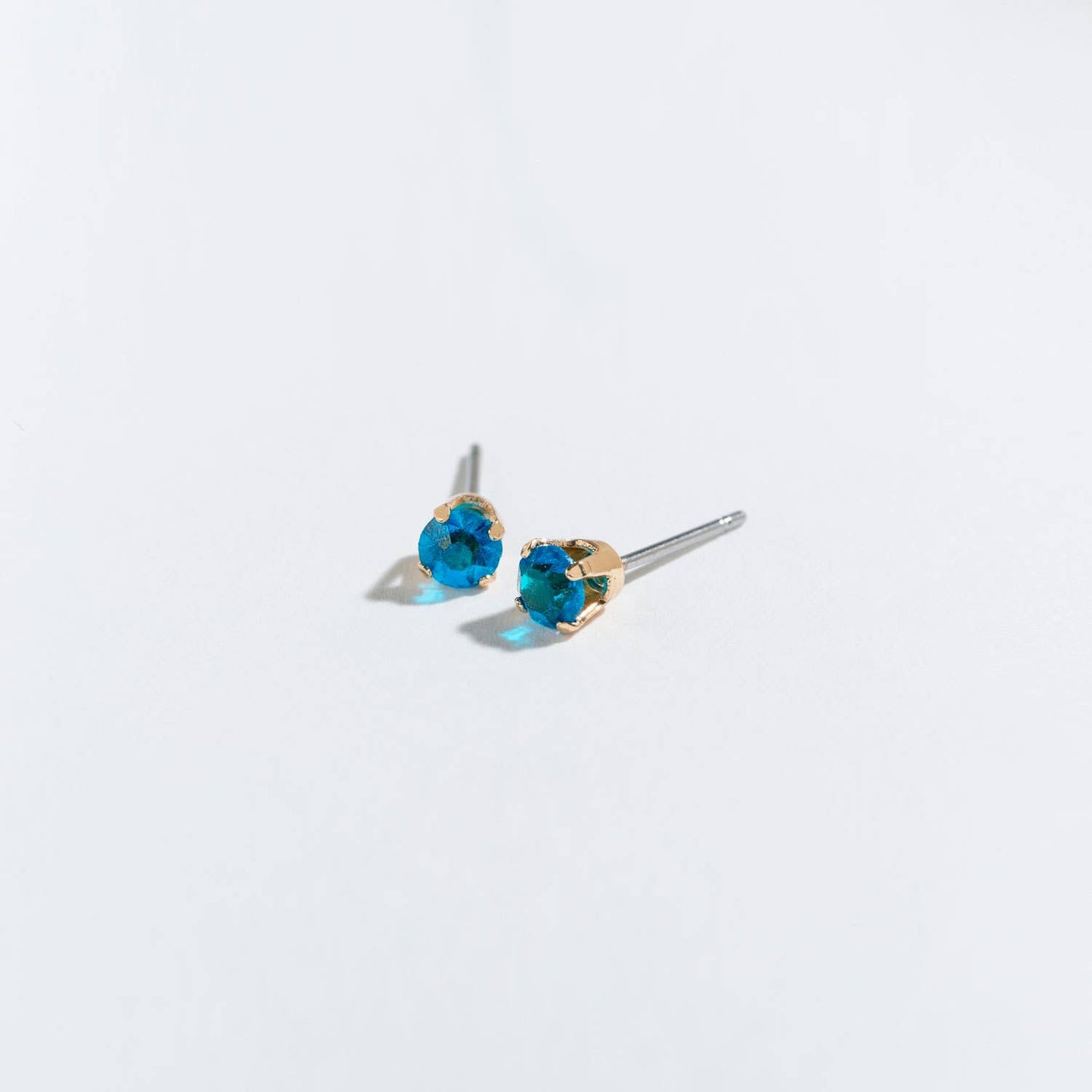 Solitaire Round Cut Birth Stone Ear Sense Stud Earrings