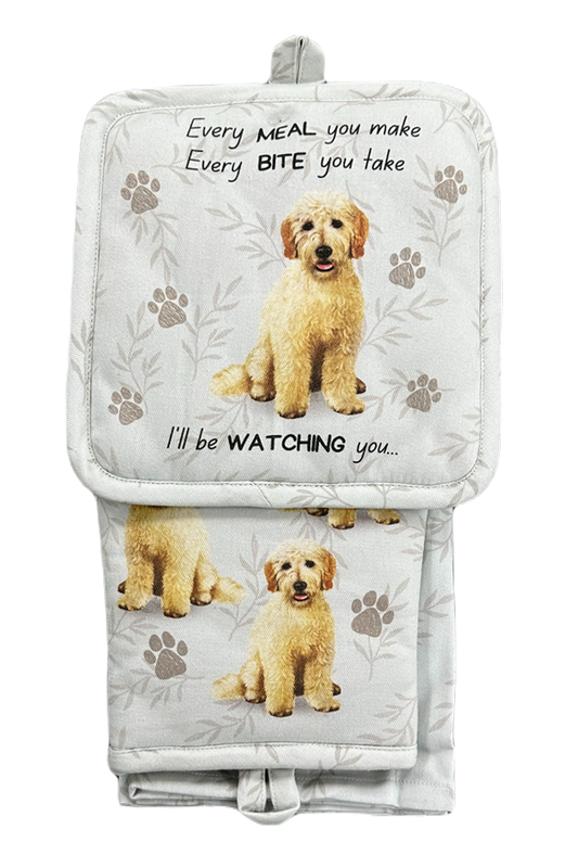 Goldendoodle, oven mitt set