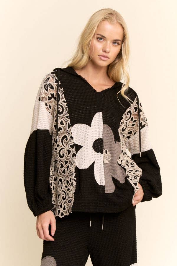 HOODIE OVERSIZED KNIT TOP WITH FLOWER PATCH by Davi & Dani