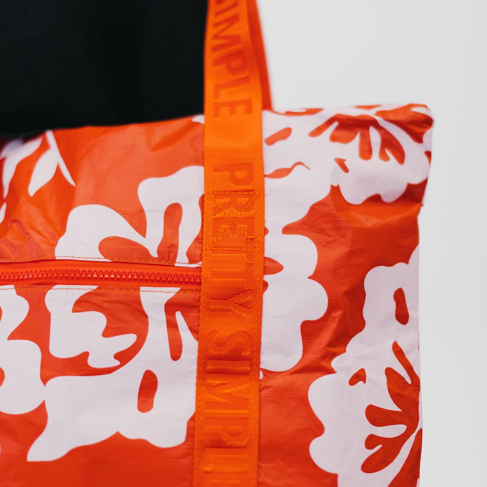 Medium Kona Cove Tyvek Splashproof Beach Zipper Tote