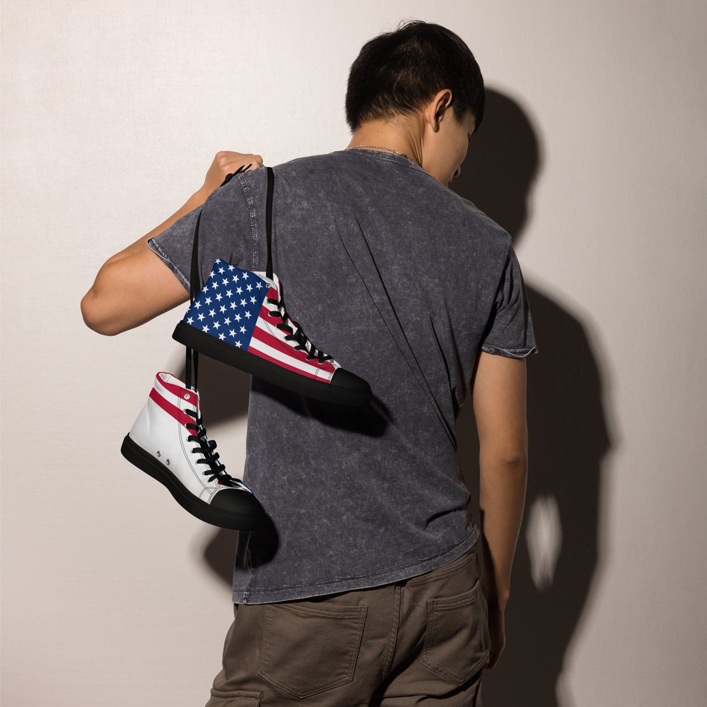 THEUS Men’s high top USA canvas shoes