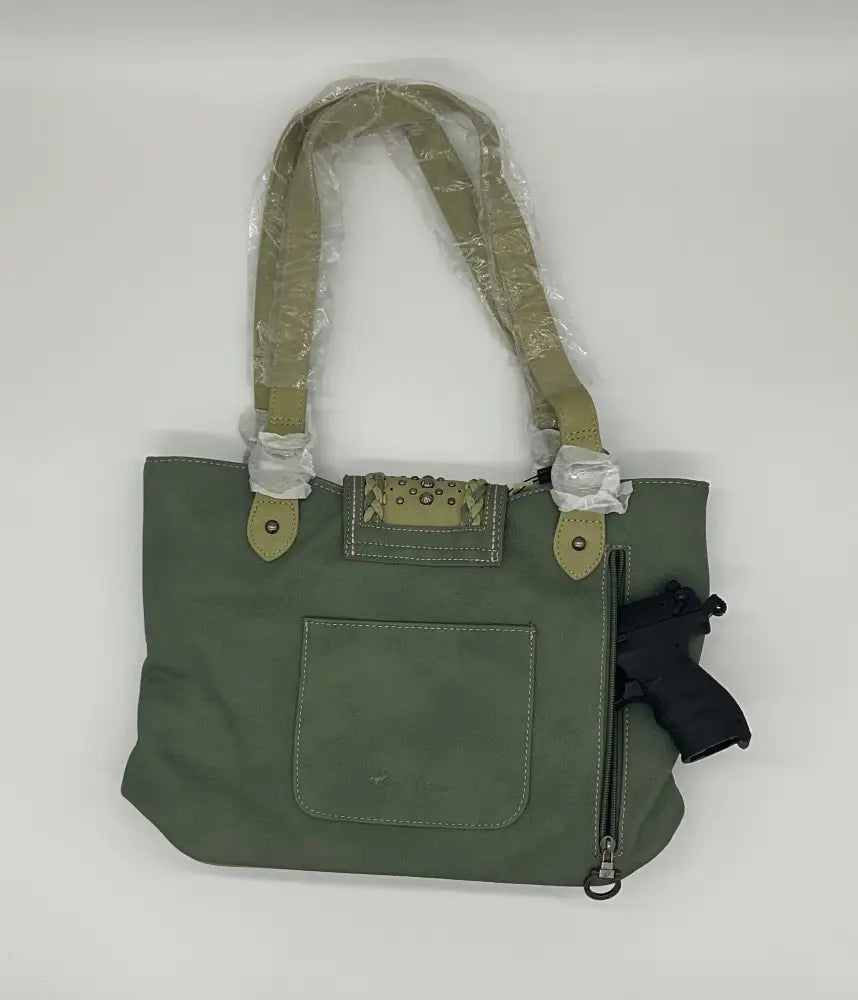 Packing Heat – Green