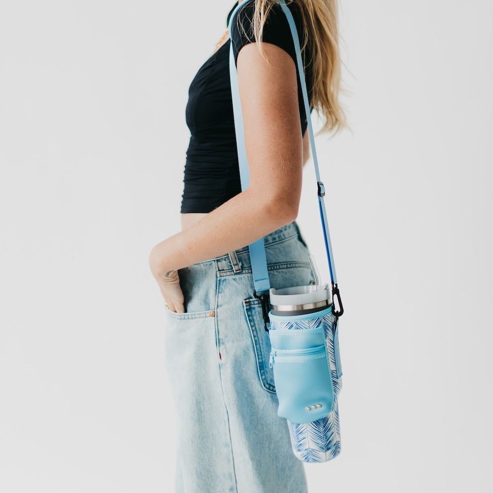 Shoreline Walk Hydration Harness